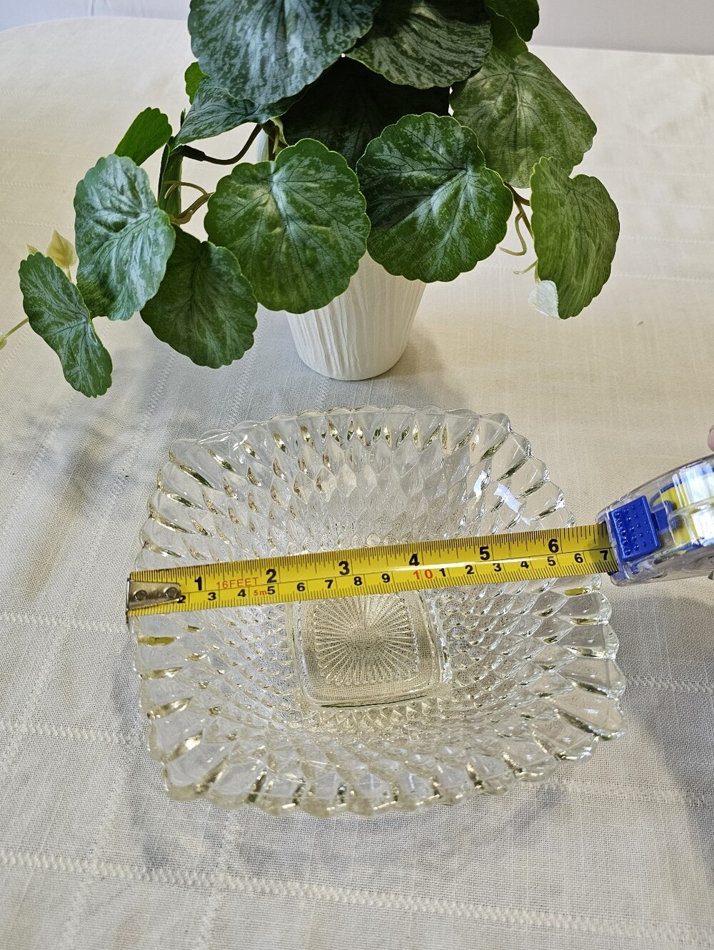 Vintage Indiana Glass Diamond-Cut Decorative Serving Bowl - Picture 4 of 7